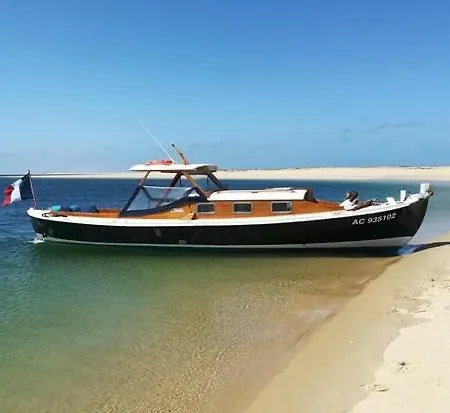 Petit De L'ermitage 居让梅斯特拉