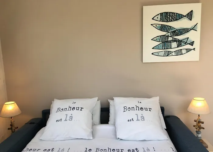 Petit De L'ermitage *