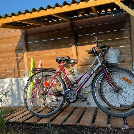 Petit De L'ermitage *